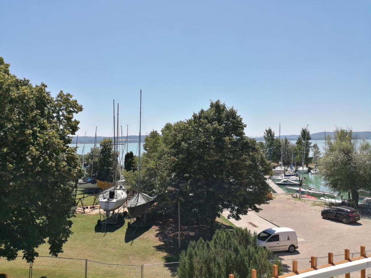 Tihany Yacht Club Exterior photo