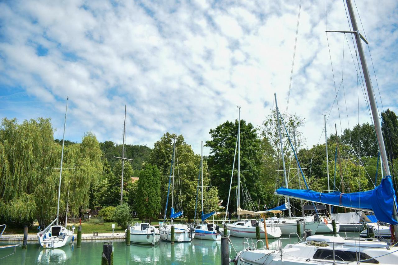 Tihany Yacht Club Exterior photo